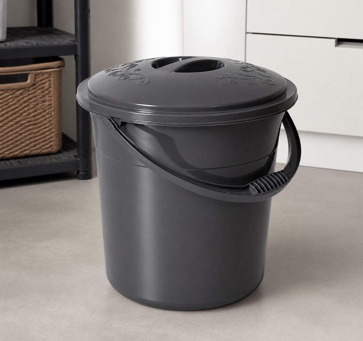 Galeta cu capac 15lt - imagine produs în ambient